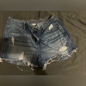 Arie shorts only worn a few times